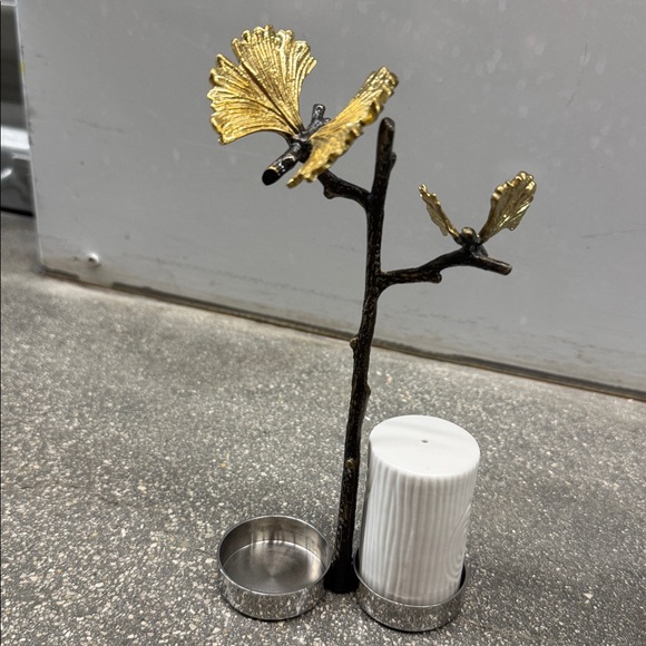 Elegant Gold and White Candle Holder Set